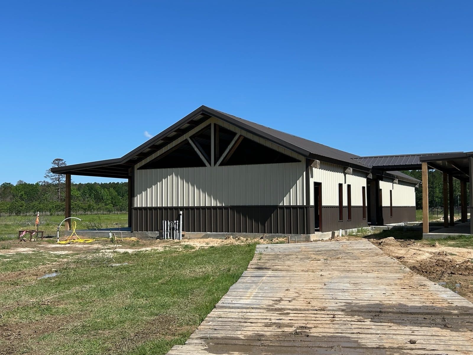 Camp with exposed truss porch