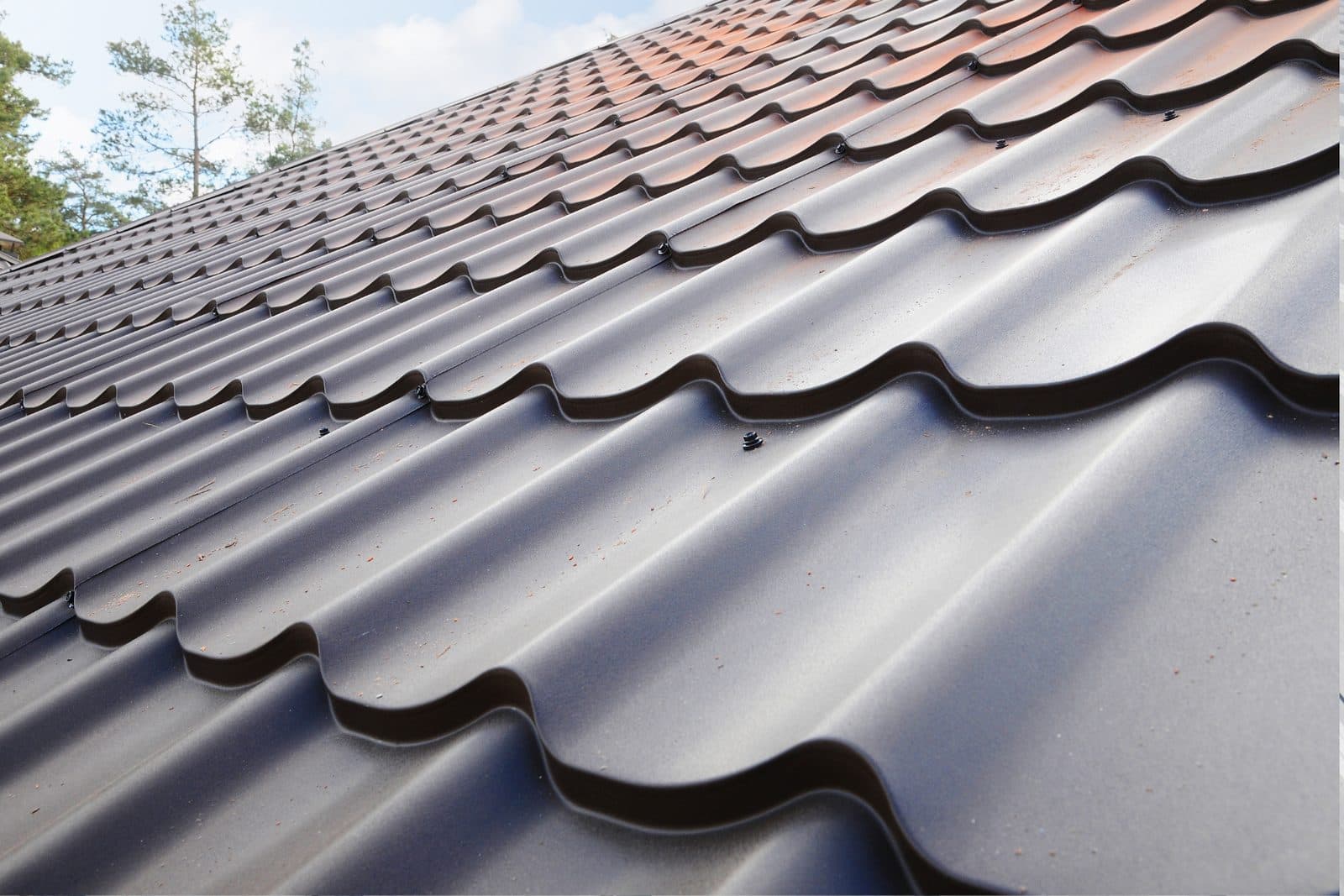 Standing seam metal roof